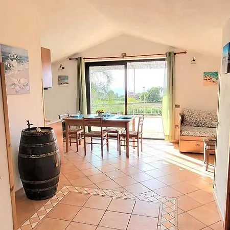 Geraeumige In Unmittelbarer Naehe Des Fantastischen Dorfes Tropea *