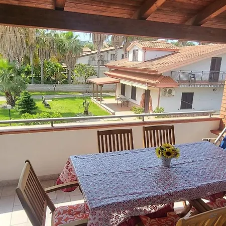 Geraeumige In Unmittelbarer Naehe Des Fantastischen Dorfes Tropea